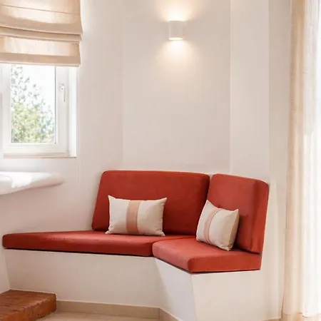 Ground Floor & Pool Appartamento