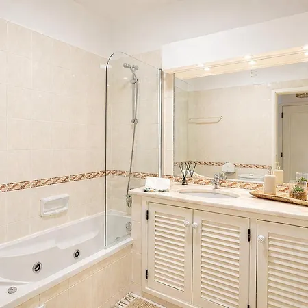 Appartamento Ground Floor & Pool *
