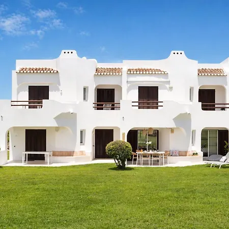 Ground Floor & Pool Albufeira
